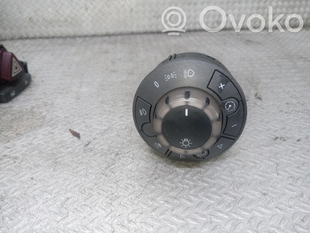 Opel Corsa D Light switch 