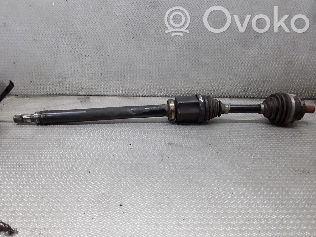 Front driveshaft   P30711438