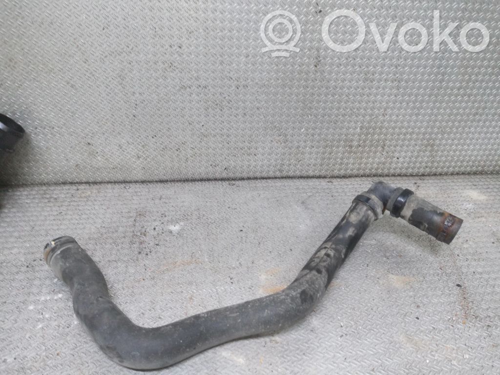 Peugeot 407 Tubo flessibile del liquido di raffreddamento del motore