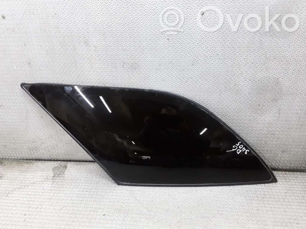 Rear side window
