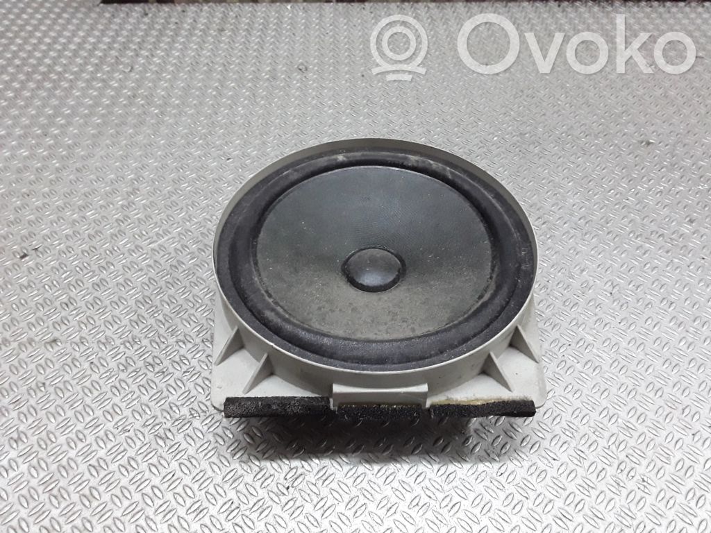 Etuoven kaiutin   EAS16P647C