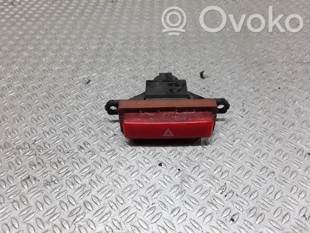 Schalter Warnblinkanlage   M27745