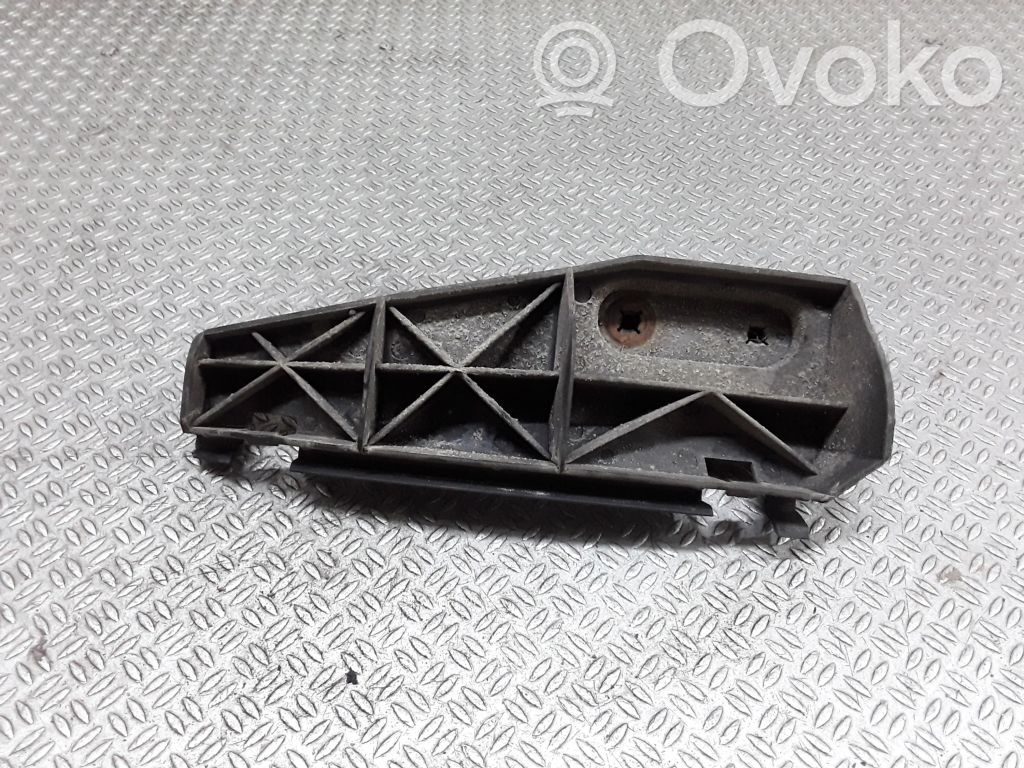 Toyota Corolla Verso AR10 Suport montare bară spate 
