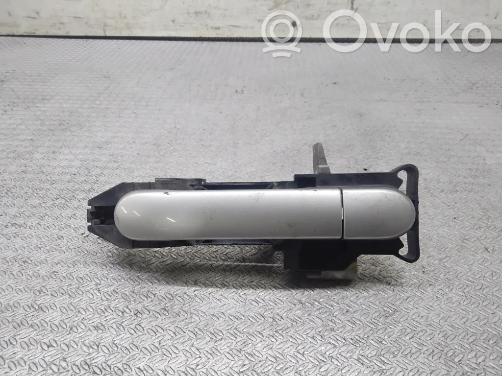 Nissan Note (E11) Manecilla externa puerta trasera 