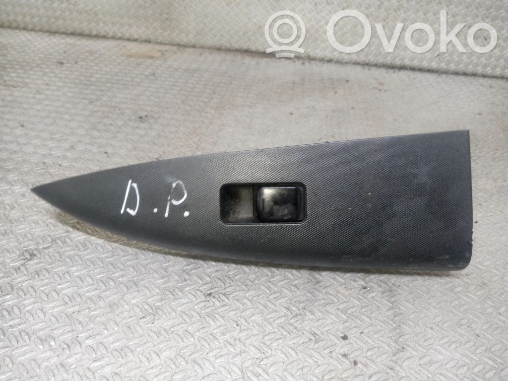 Nissan Note (E11) Interrupteur commade lève-vitre 