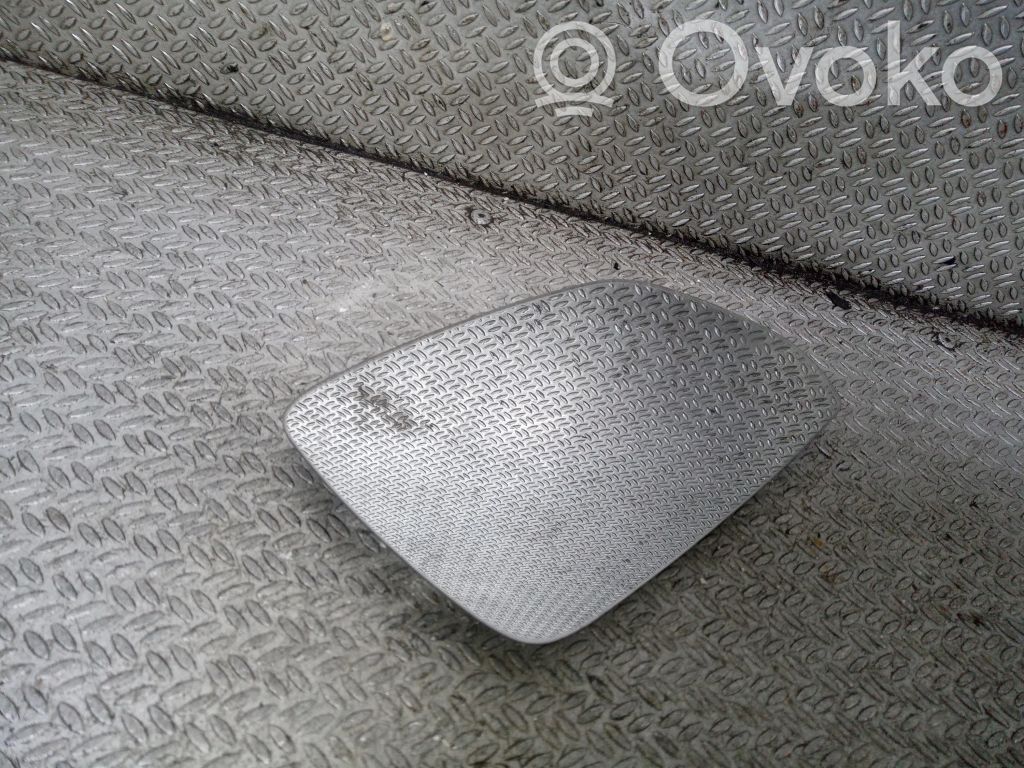 Skoda Octavia Mk2 (1Z) Spoguļa stikls 