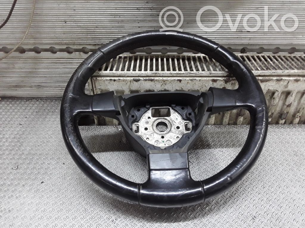 Volkswagen PASSAT B6 Volant 