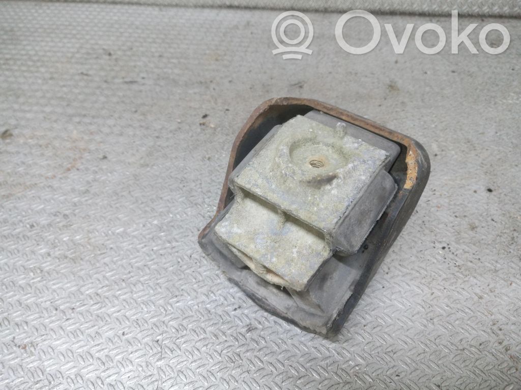 Mercedes-Benz Sprinter W906 Engine mount bracket 