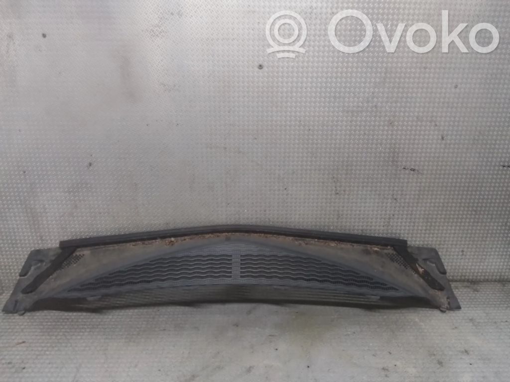 Renault Modus Wiper trim 