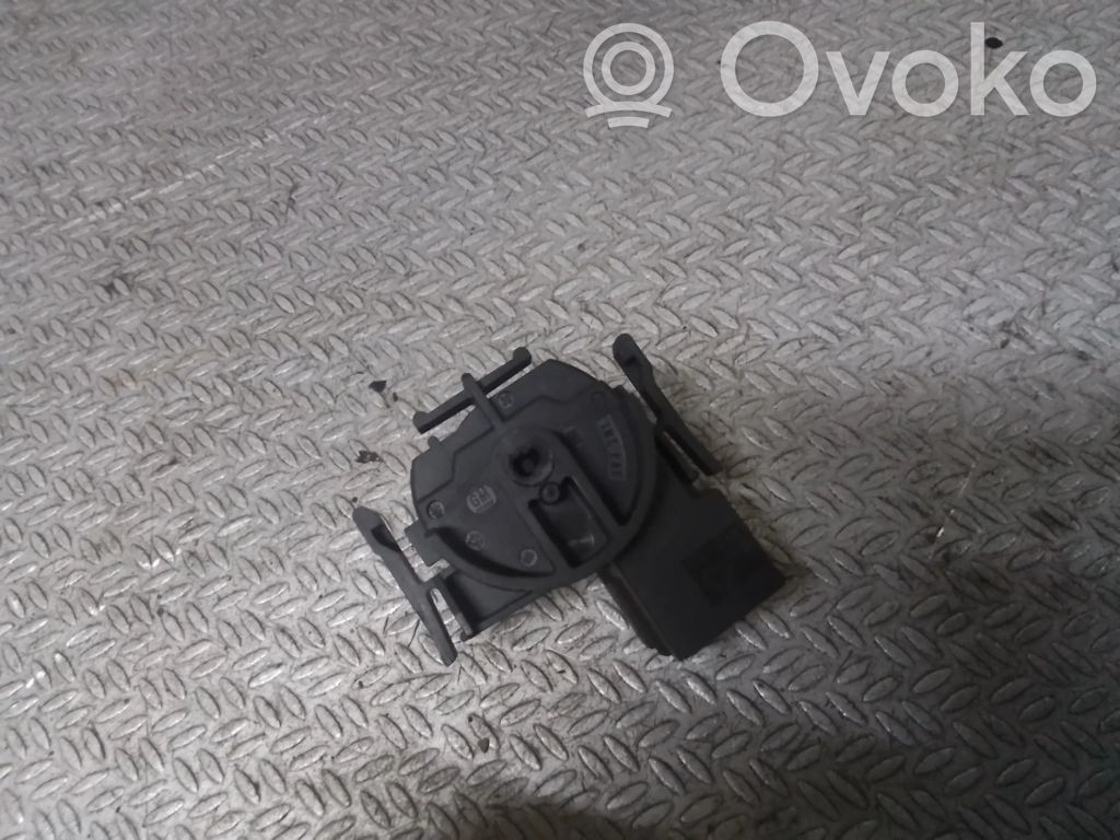 Virtalukon kytkin   09115863