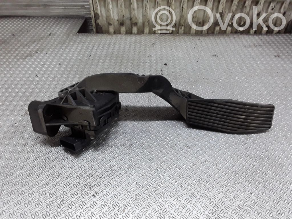 Opel Zafira B Pedal del acelerador 