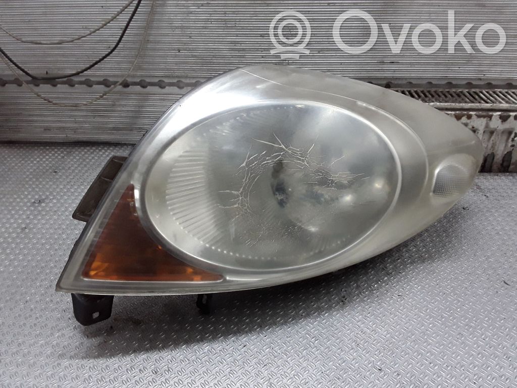 Nissan Note (E11) Headlight/headlamp 