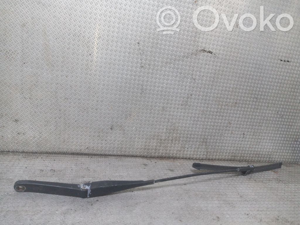 Ford Focus Windshield/front glass wiper blade 