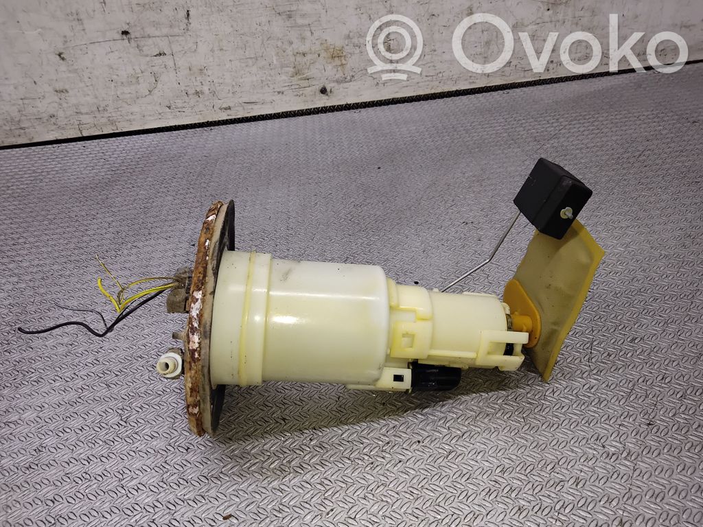 Bomba interna de combustible   1019618492