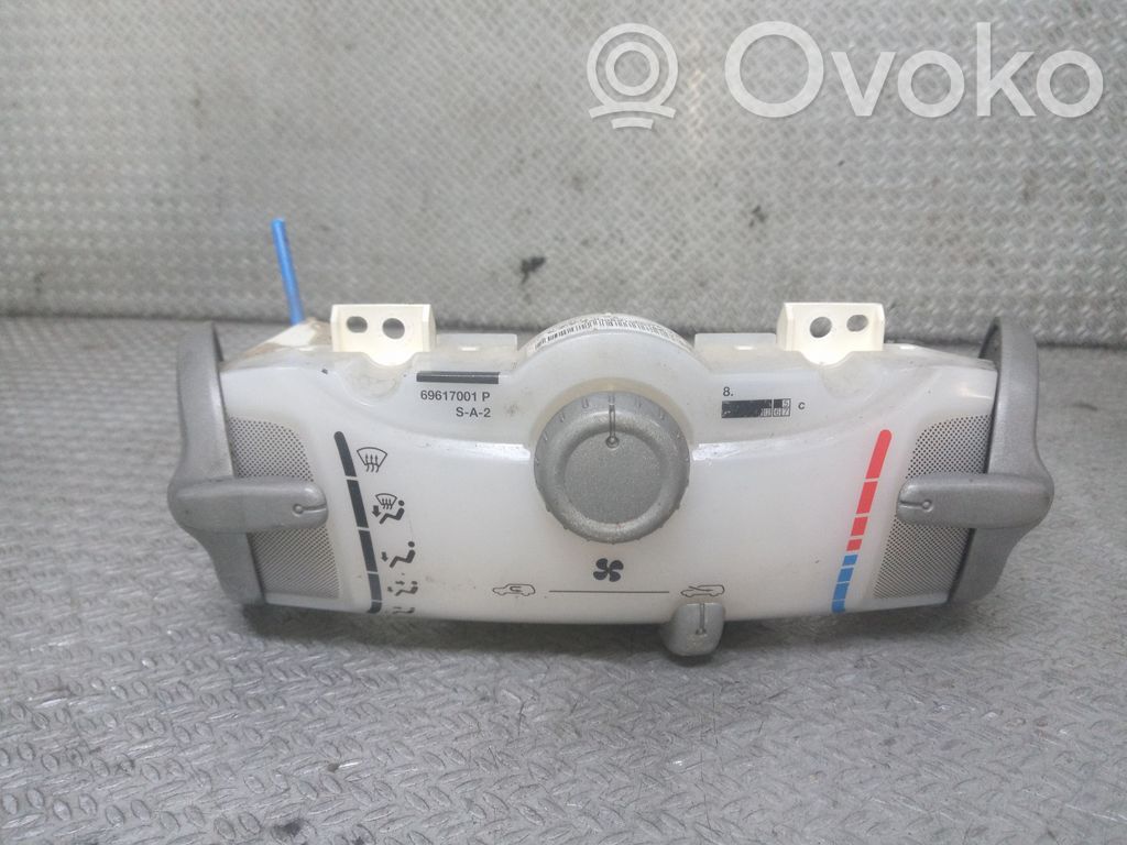 Peugeot 107 Climate control unit 