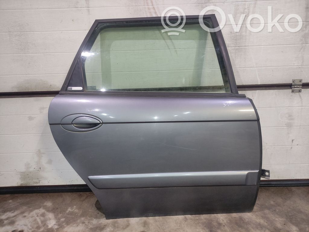 Rear door