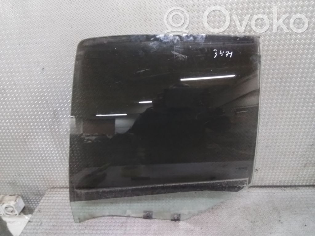 Rear door window glass