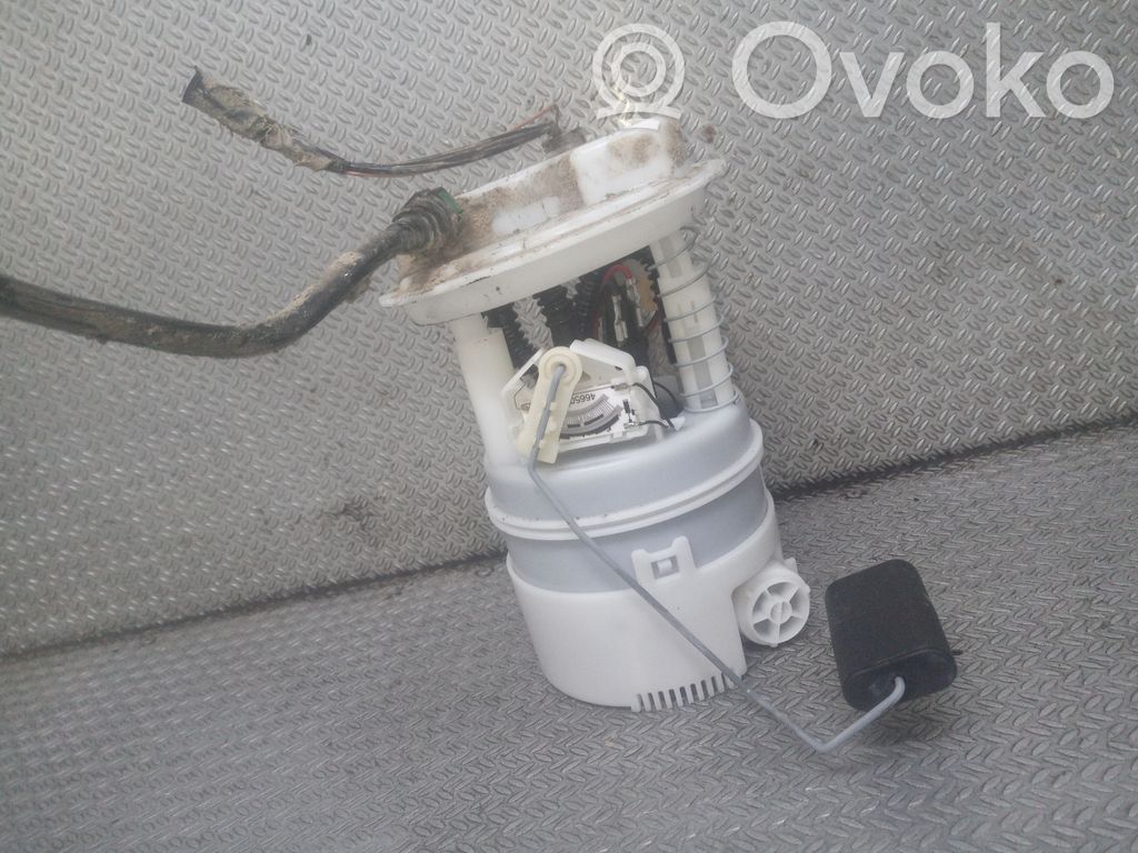 Bomba interna de combustible   8200683209,09746659901