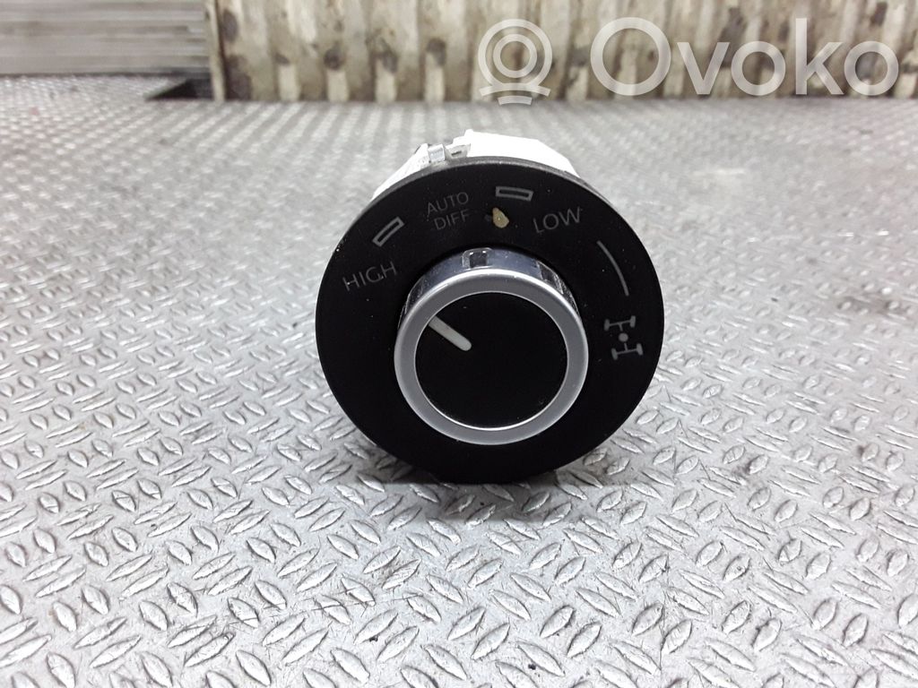 Interruttore blocco differenziale   7L6941435N