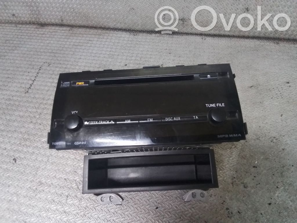 Panel / Radioodtwarzacz CD/DVD/GPS   YEFM011763