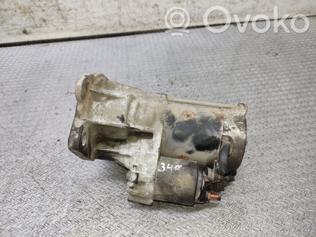 Motor de arranque   233002W210