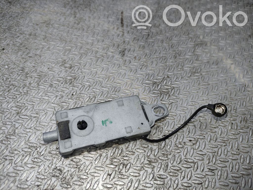 Renault Laguna III Pystyantennivahvistin 