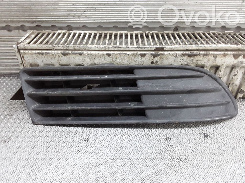 Kratka dolna zderzaka przedniego   6Q0853666E