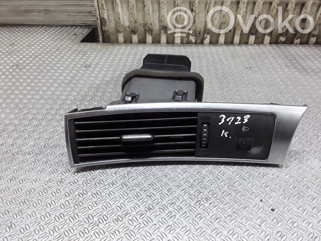 Audi A6 S6 C6 4F Dashboard side air vent grill/cover trim 
