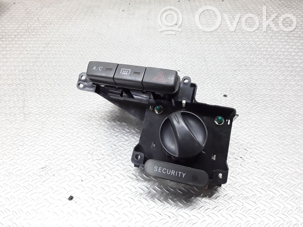 Climate control unit   758294