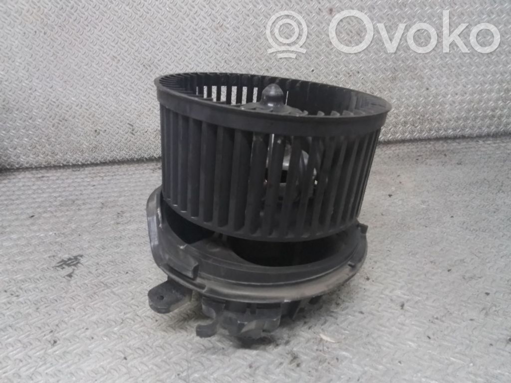 Citroen C2 Pečiuko ventiliatorius/ putikas 