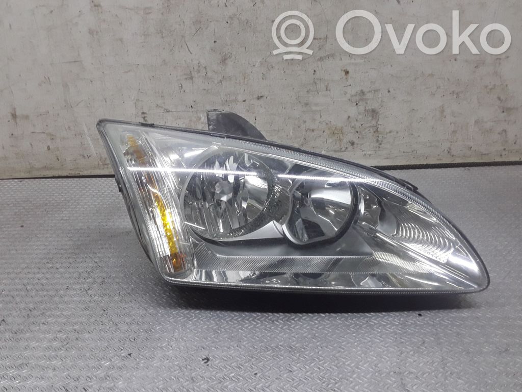 Ford Focus Scheinwerfer 