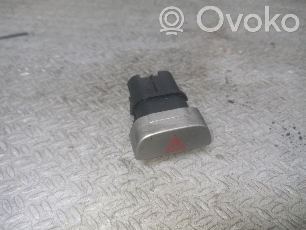 Ford Focus Hazard light switch 