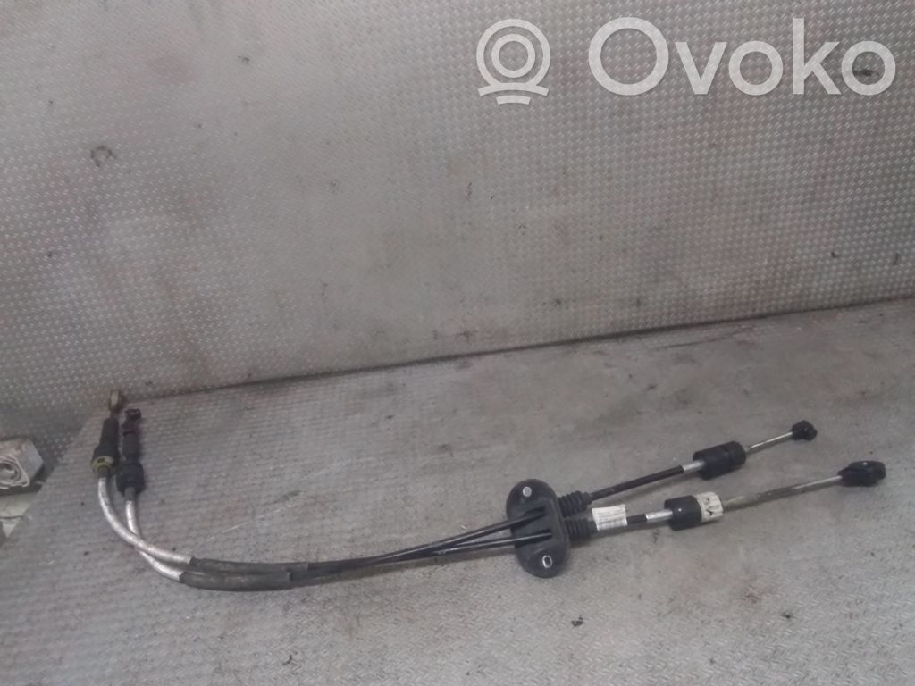 Ford Focus Gear shift cable linkage 