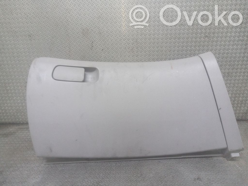 KIA Ceed Daiktadėžė 