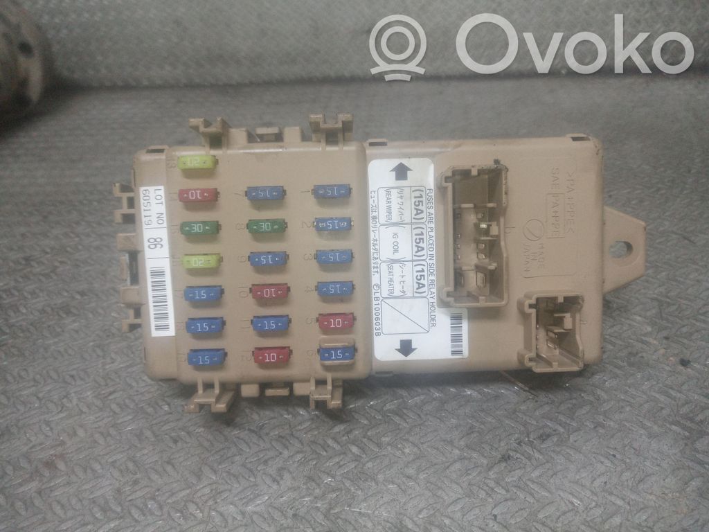 Saugiklių blokas   LB100603B