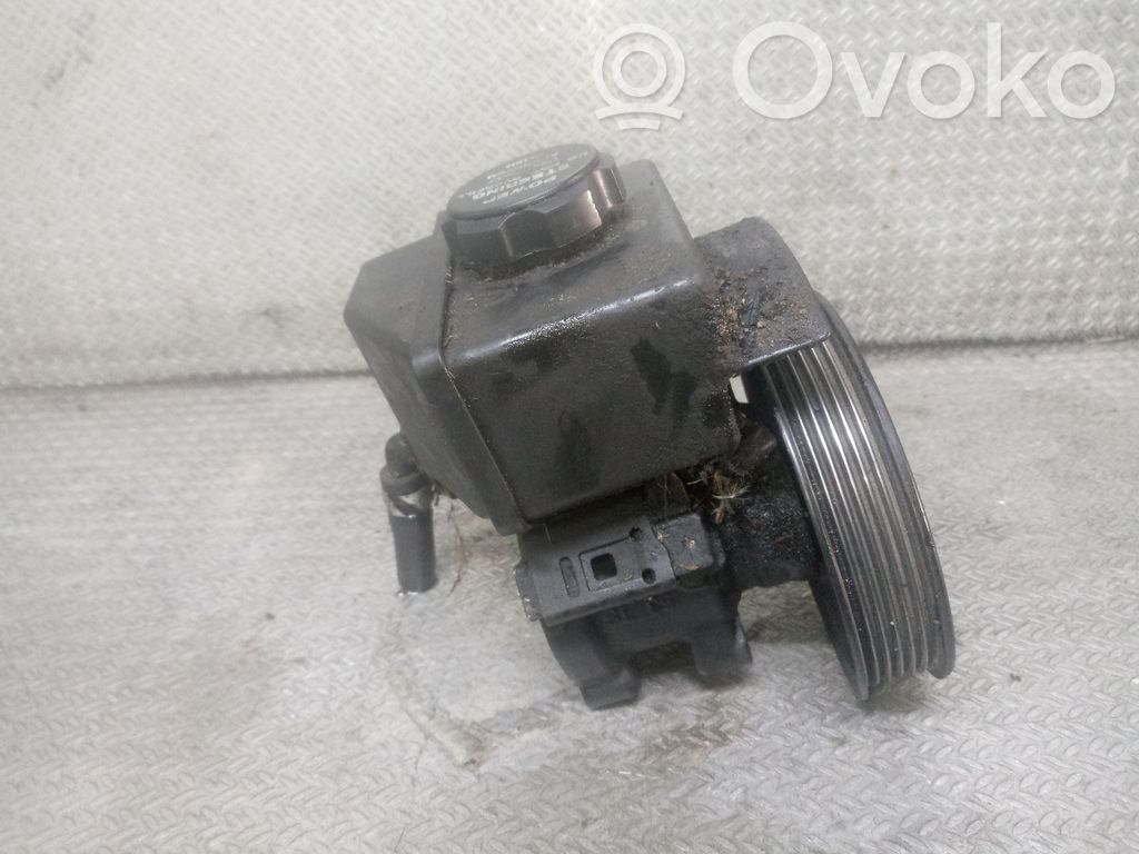 Volvo S80 Ohjaustehostimen pumppu 