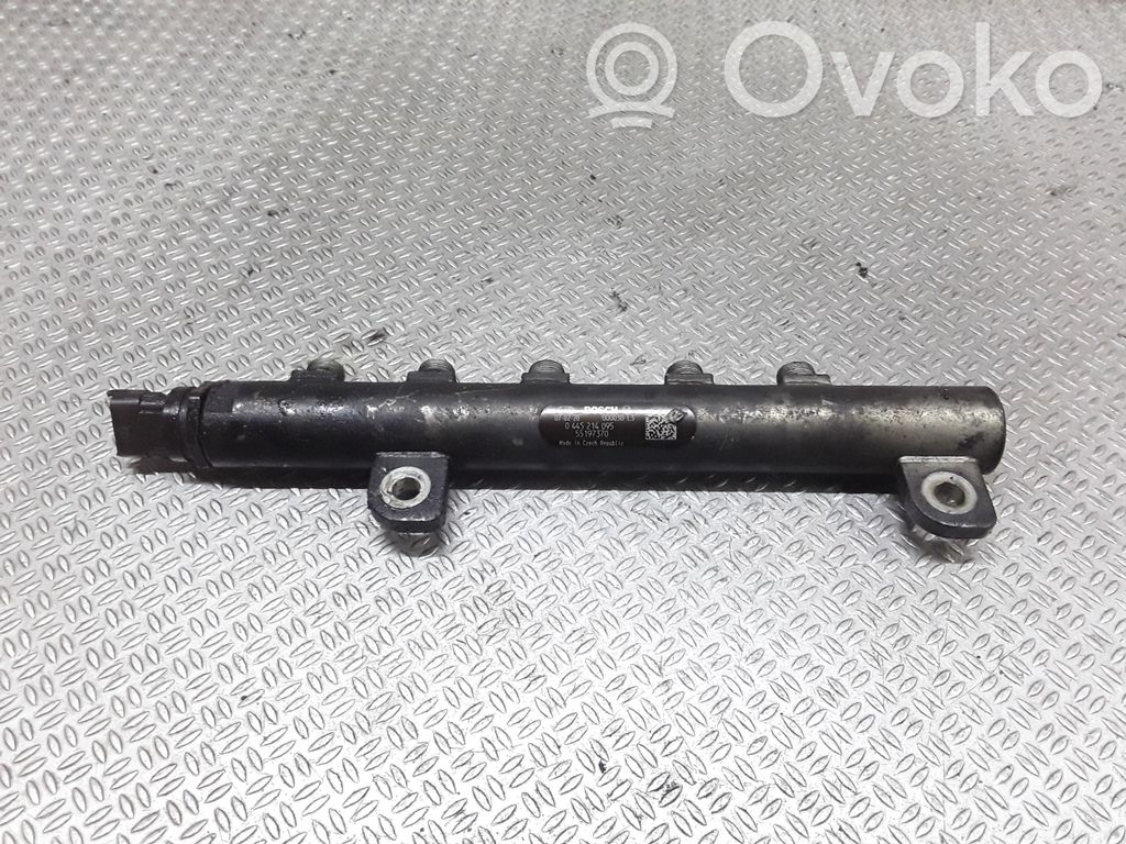 Opel Zafira B Rampă alimentare injectoare 