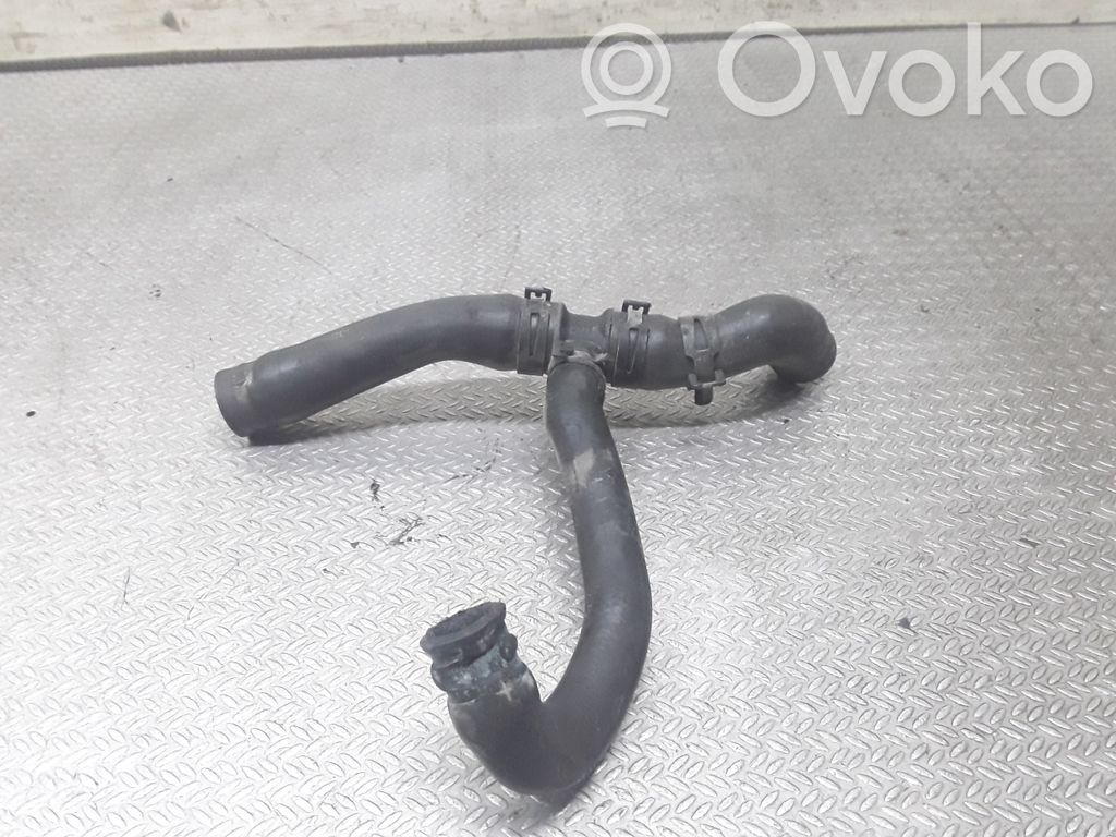 Volkswagen PASSAT B5 Moottorin vesijäähdytyksen putki/letku 