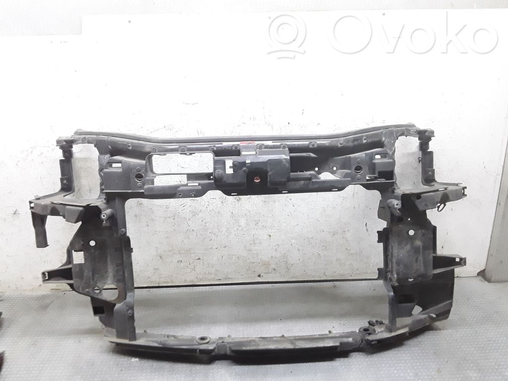 Radiatoru panelis   8Z0805594B