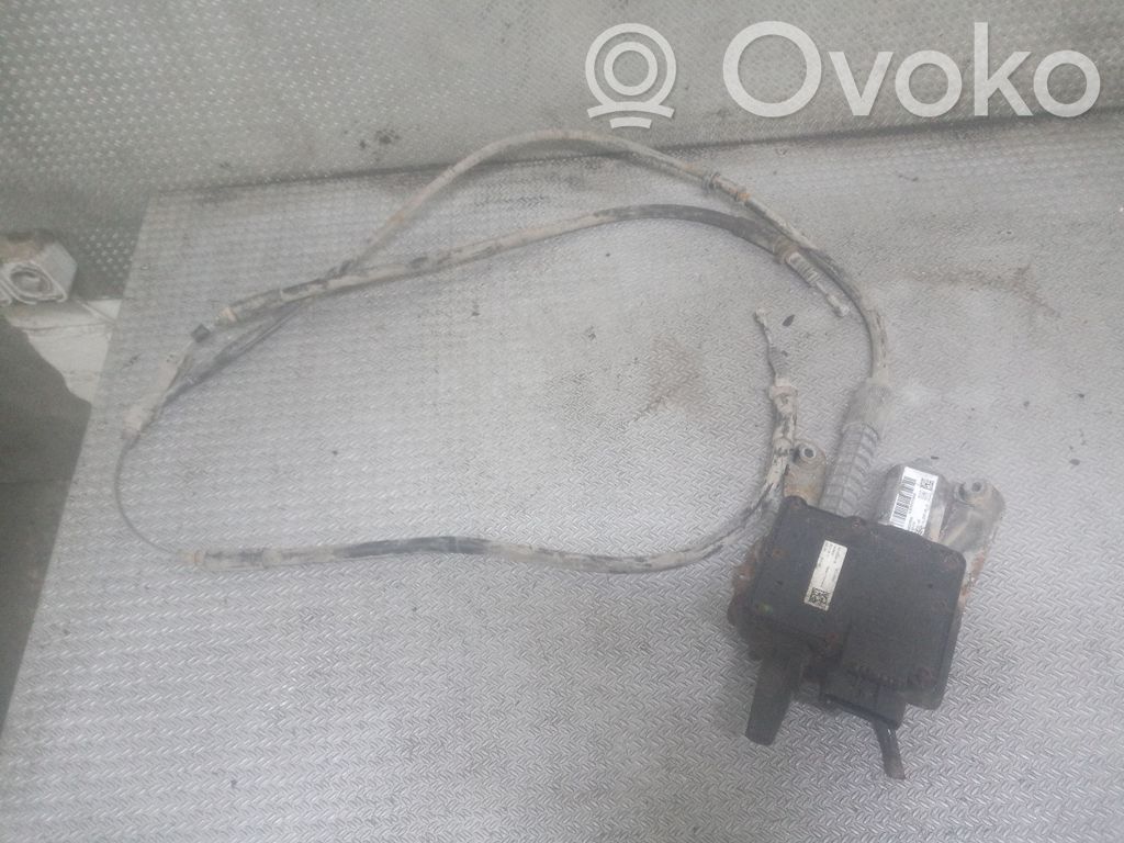 Opel Astra J Käsijarrun ohjainlaite 