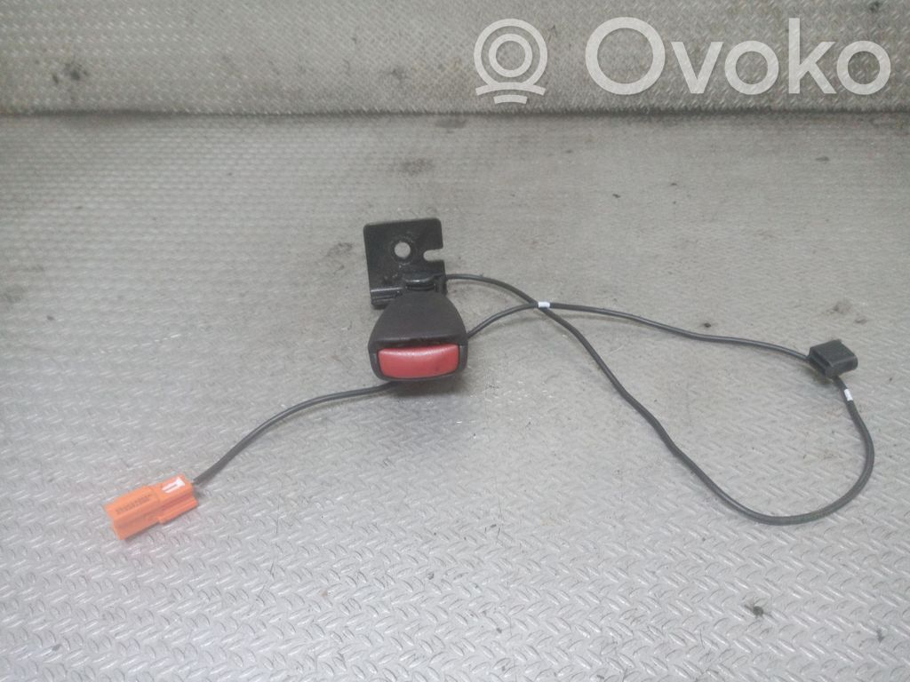 Hebilla del cinturón de seguridad trasero   8686940