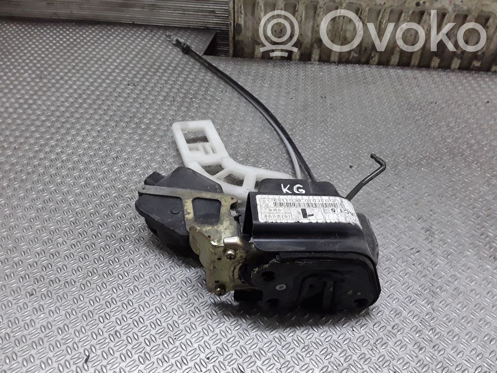 Cerradura de puerta trasera   814101F010