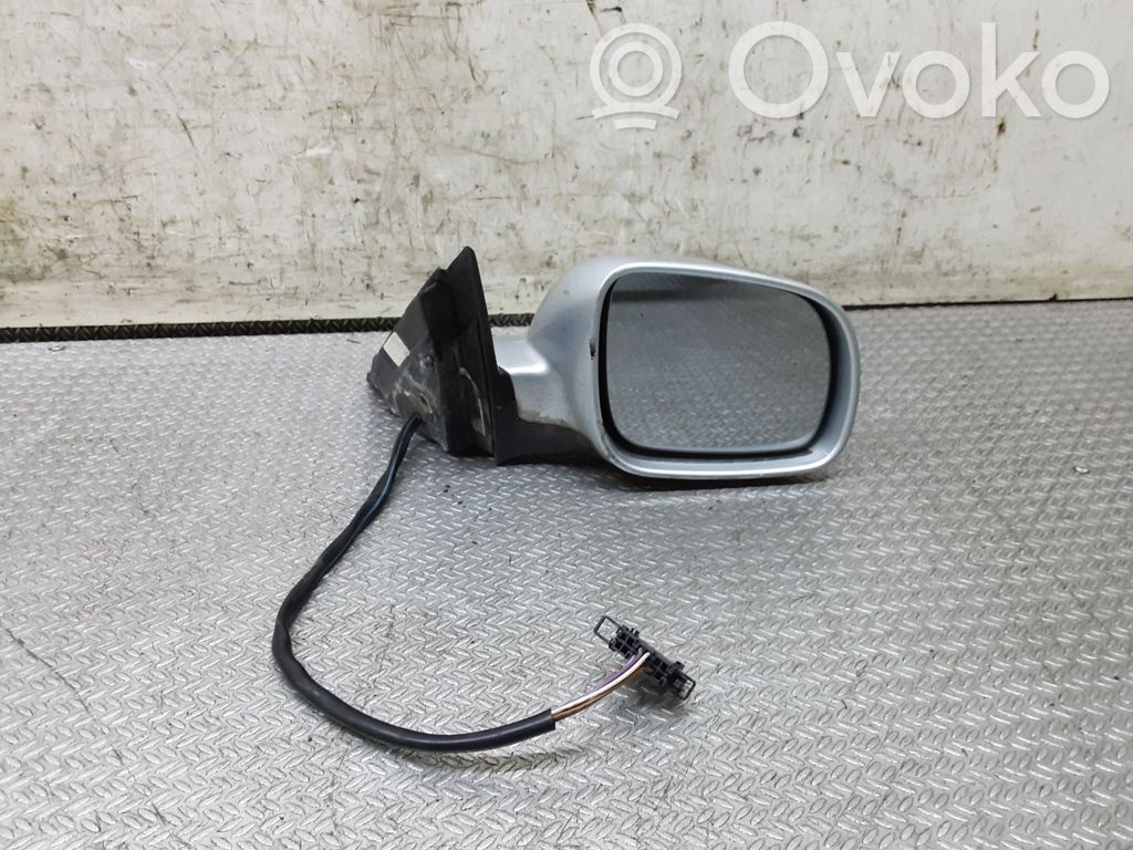 Espejo lateral eléctrico de la puerta delantera   E1020514