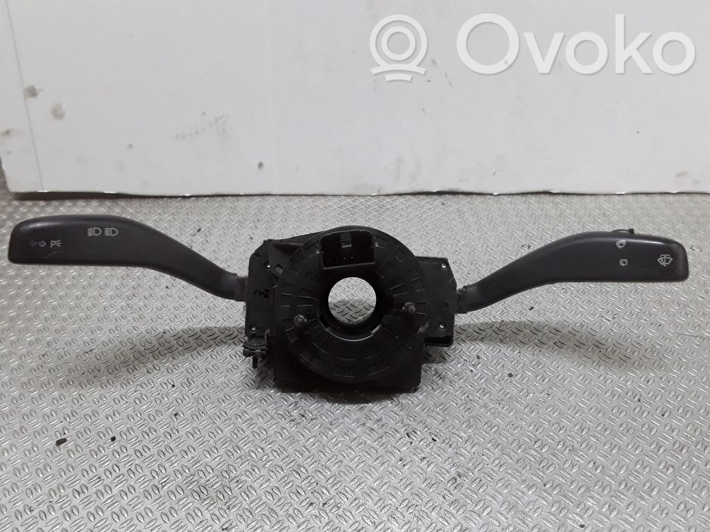 Volkswagen Polo IV 9N3 Commodo, commande essuie-glace/phare