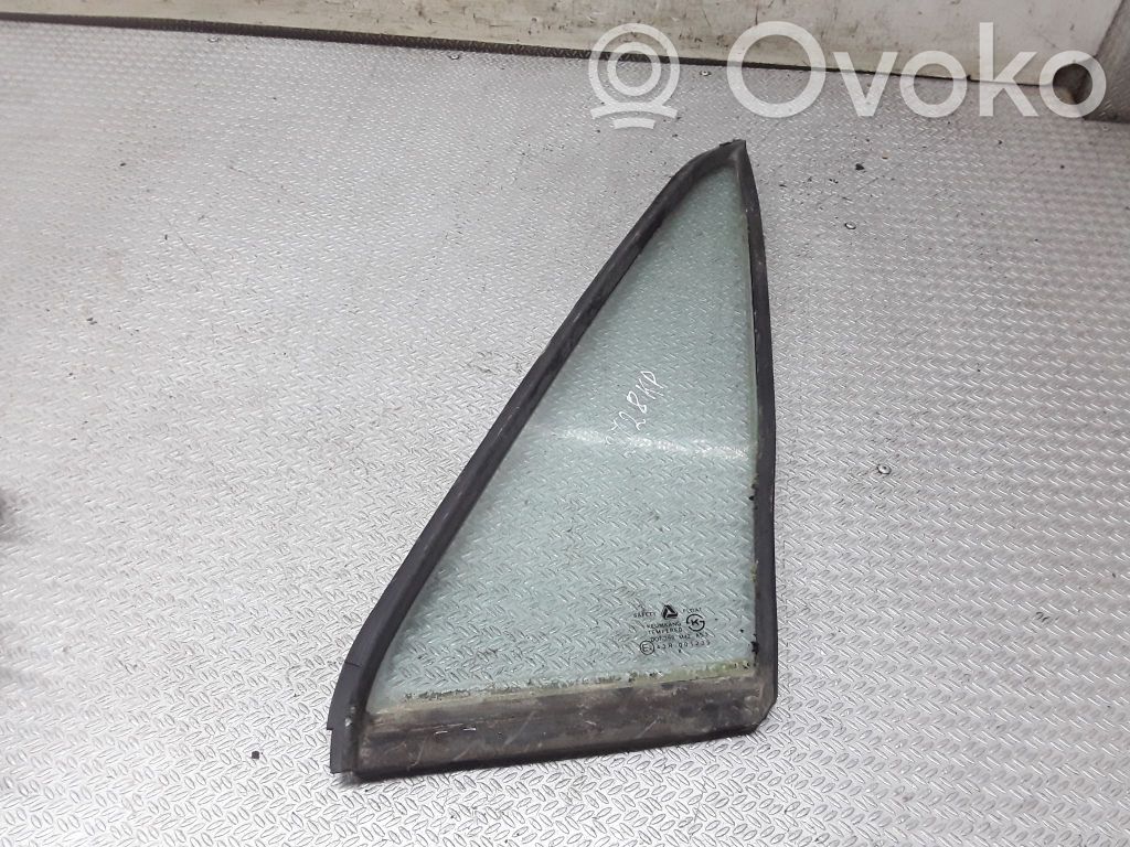 Hyundai Galloper Fenêtre latérale avant / vitre triangulaire (4 portes)