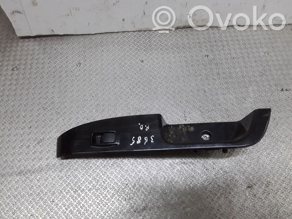 Mitsubishi Outlander Electric window control switch 