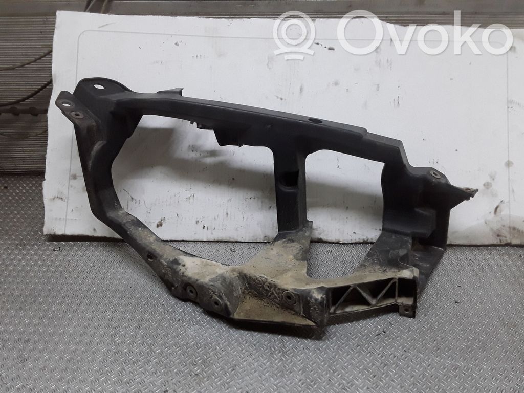 Mitsubishi Colt Headlight/headlamp mounting bracket 