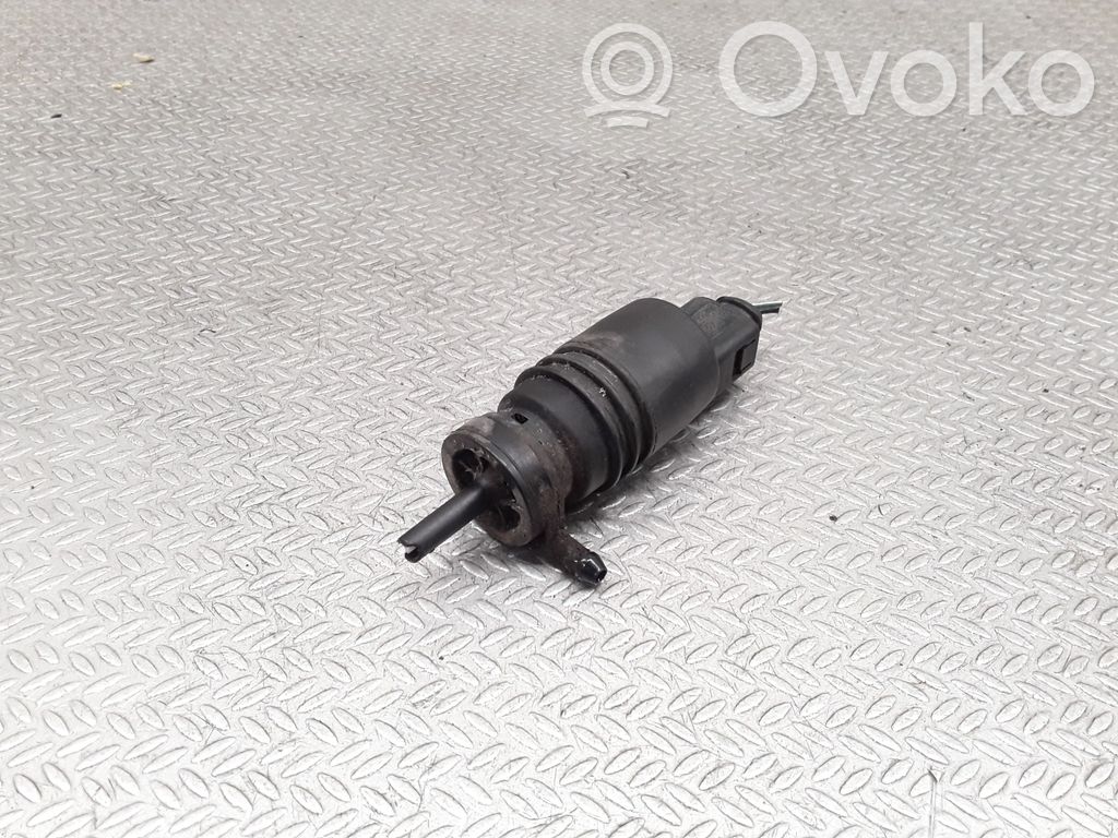 Windscreen/windshield washer pump