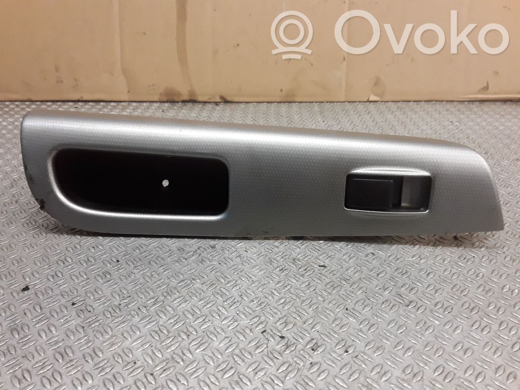 Toyota Corolla E120 E130 Electric window control switch 