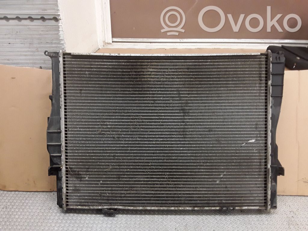 BMW 3 E90 E91 Coolant radiator 